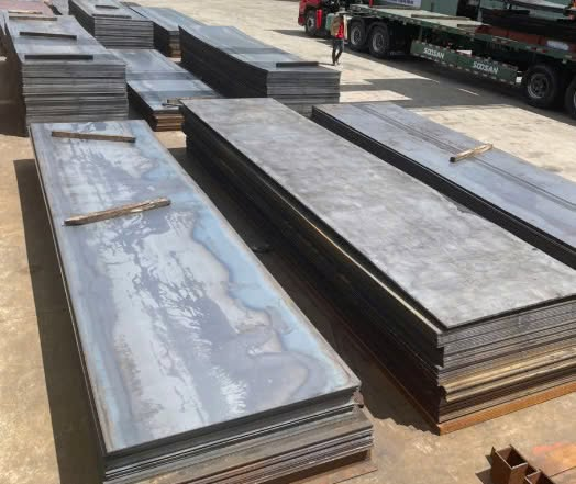 thép tấm dày 15mm chất lượng cao với bề mặt phẳng, chắc chắn, đáp ứng các tiêu chuẩn SS400, ASTM A36, Q235