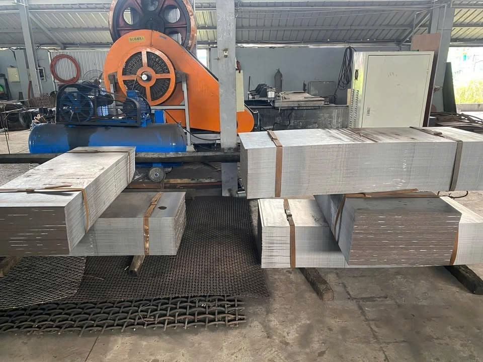 Giá Thép Tấm SM490 Mới Nhất Hiện Nay – Đặc Điểm & Ứng Dụng Chi Tiết 2 image 25