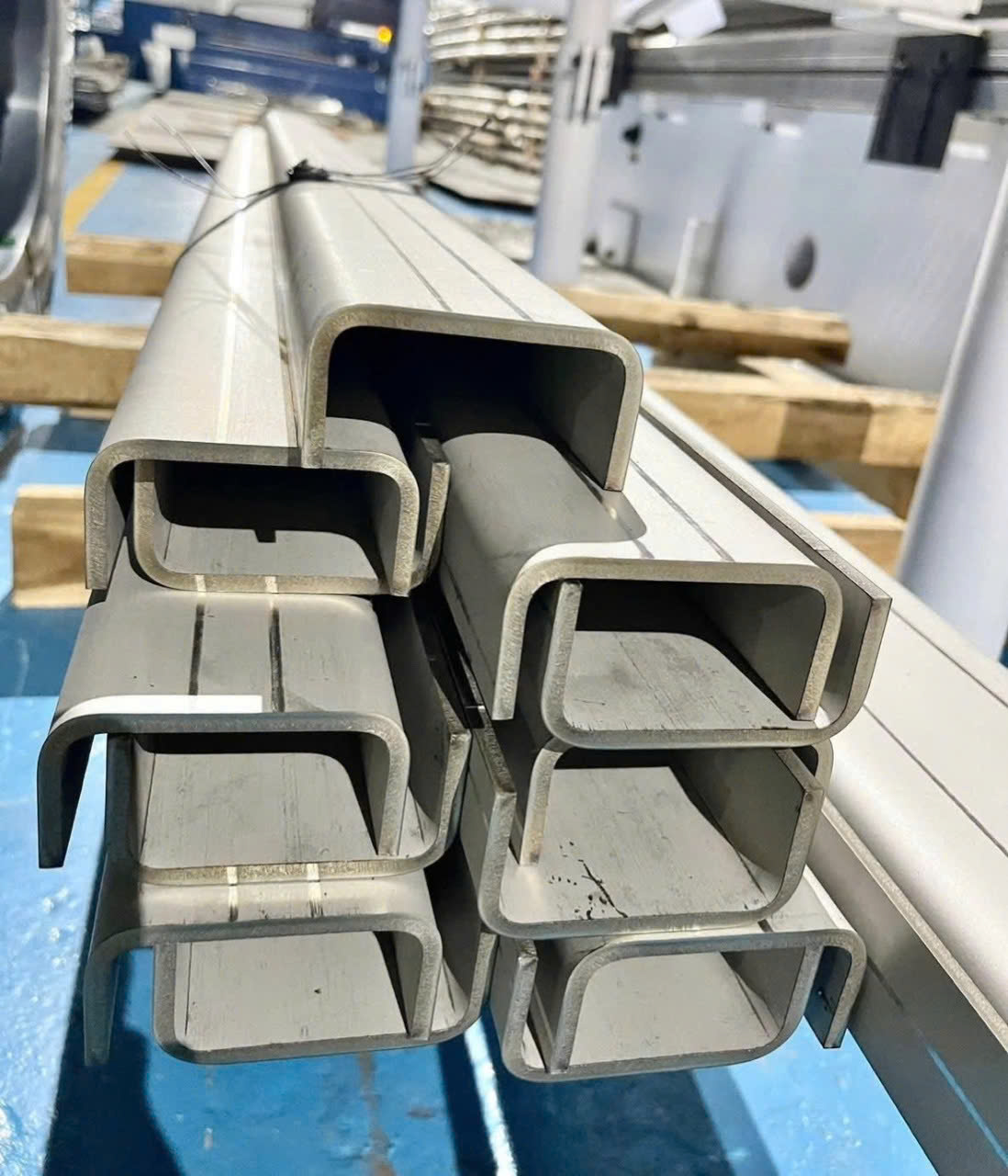 Thép U Inox: Bảng Giá, Kích Thước & Tiêu Chuẩn Kỹ Thuật Mới Nhất 2026 1 Thép U Inox