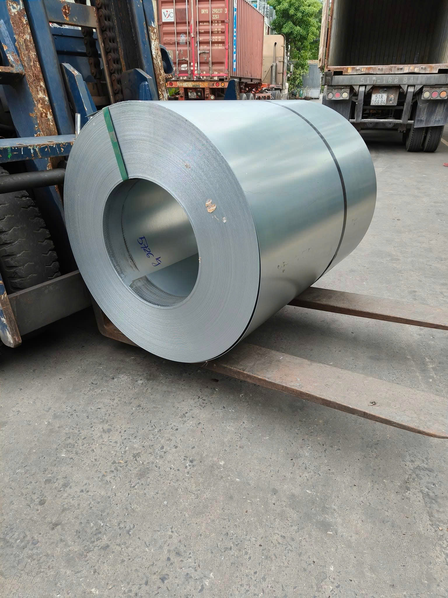 Tôn Kẽm 1.4mm: Giải Pháp Vật Liệu Cho Công Trình Công Nghiệp Đòi Hỏi Độ Bền Cao 1 Tôn kẽm 1.4mm