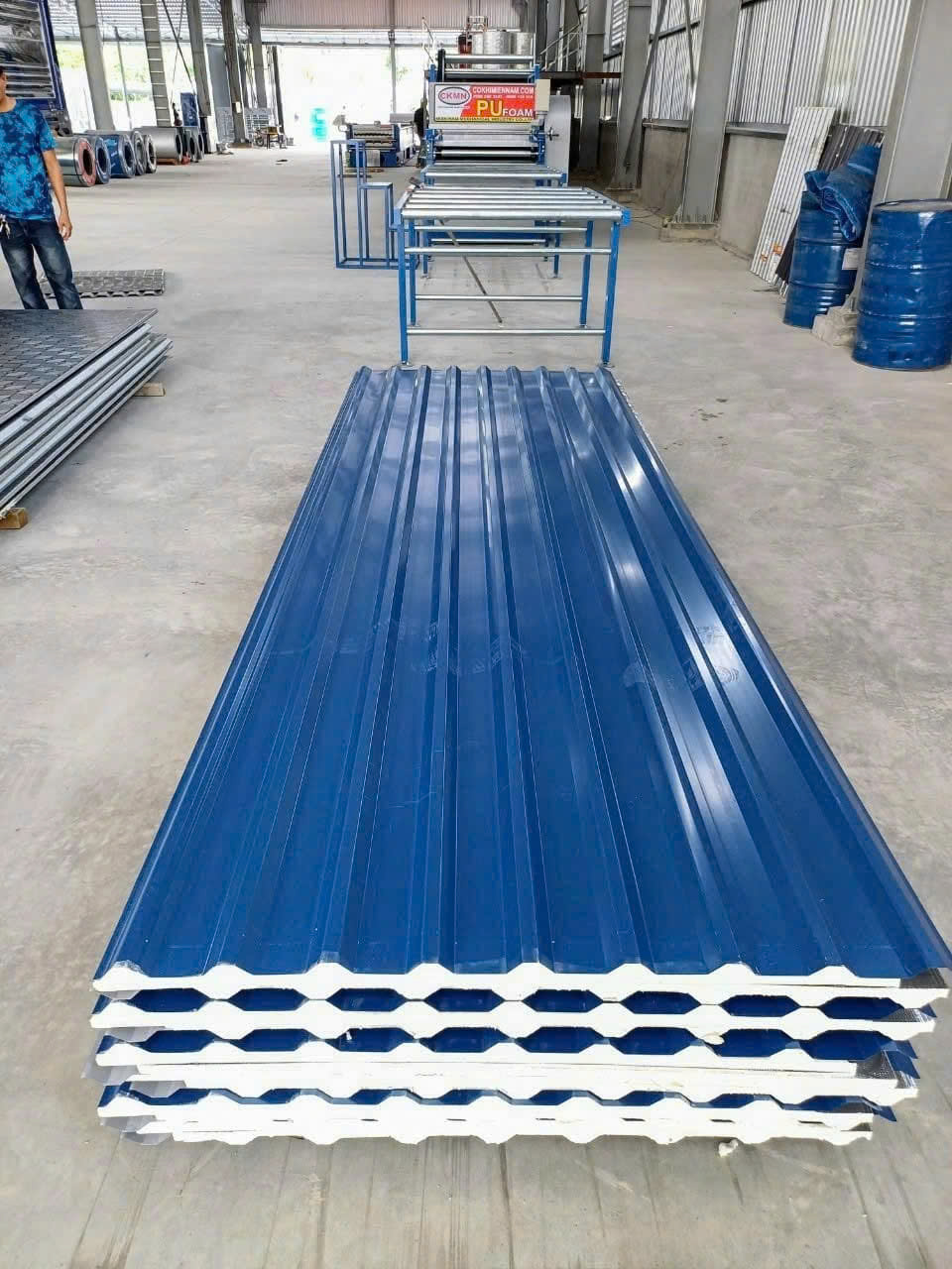Tôn Zacs xốp