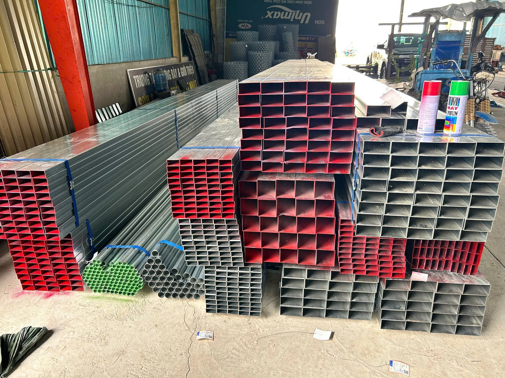 Giá Thép Hộp Đức Việt Mới Nhất 2026: Cập Nhật Bảng Giá & Kinh Nghiệm Mua 1 Giá thép hộp Đức Việt