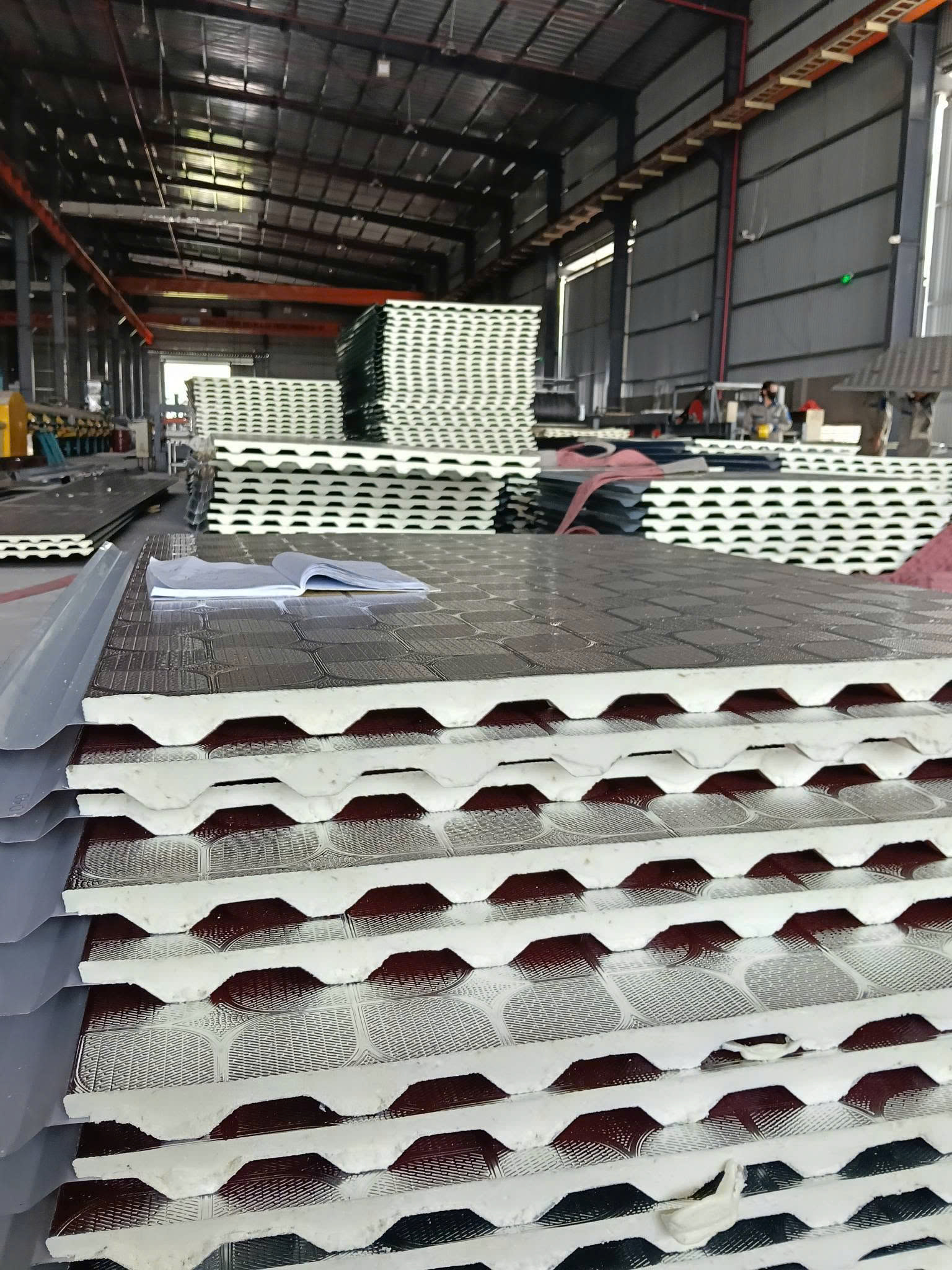 Giá Tôn Xốp Sunco Mới Nhất 2026: Chi Tiết & Hướng Dẫn Mua Hàng 1 Giá tôn xốp Sunco